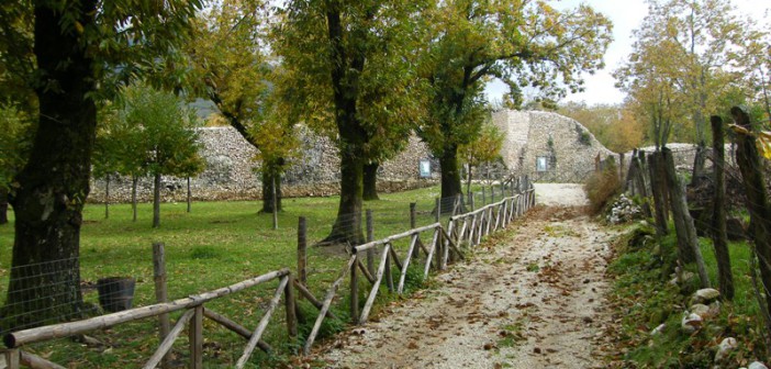 Sentiero sull'antica Civita di Serino